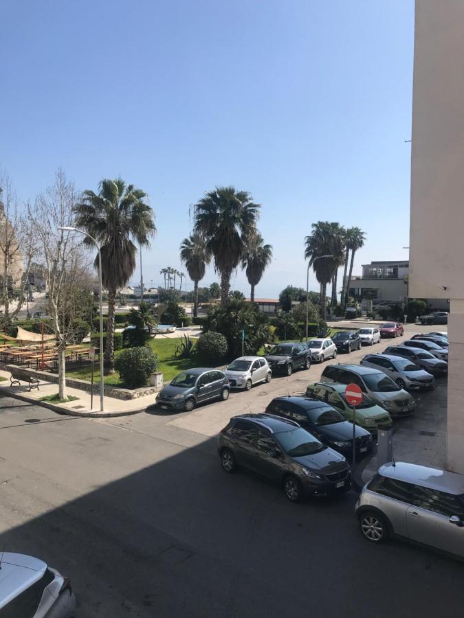 B E B Riviera Di Levante Terracina Kültér fotó