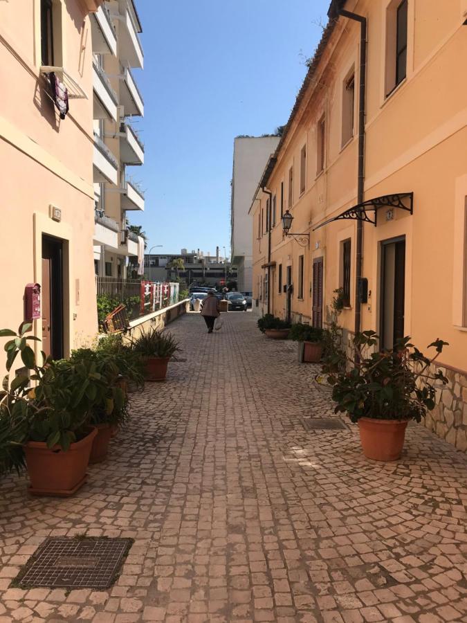 B E B Riviera Di Levante Terracina Kültér fotó