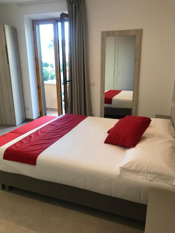 B E B Riviera Di Levante Terracina Kültér fotó